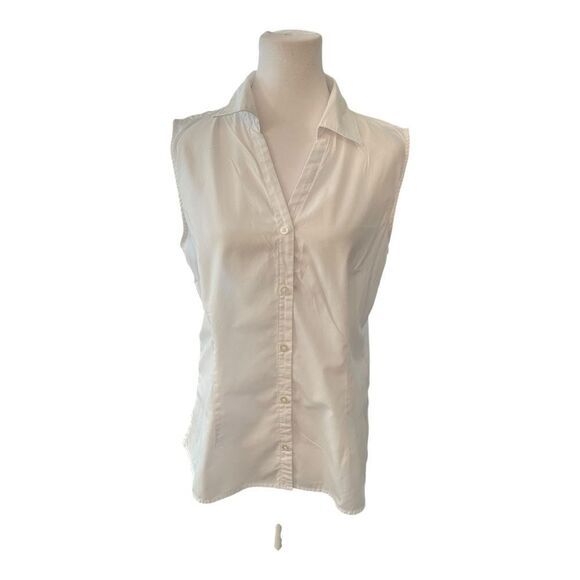 Basic Editions White Sleeveless Button Down Shirt - Picture 2 of 5